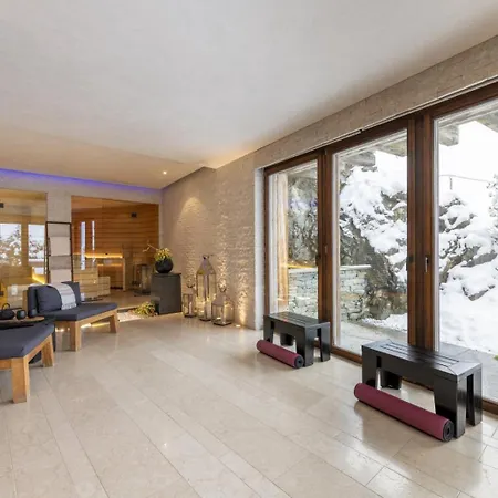 Beautiful Chalet For Your Holiday - What'app - 0034-635-520-036 - For Reservations! Vakantiehuis